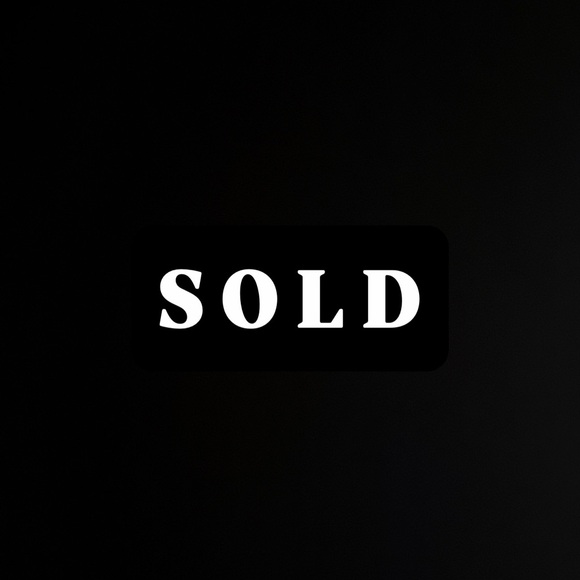 Tod's Handbags - EUC Tod's Beige Pebbled Leather Medium Mocassino Tote